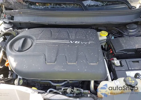 2019 Jeep Cherokee Limited 4X4 from USA, damaged, VIN 1C4PJMDX1KD356852